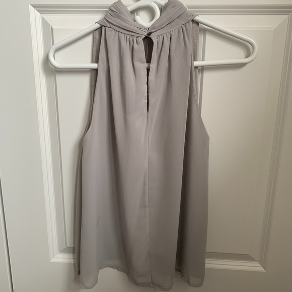 Sleeveless Flowy Vera Moda Blouse - Picture 5 of 5